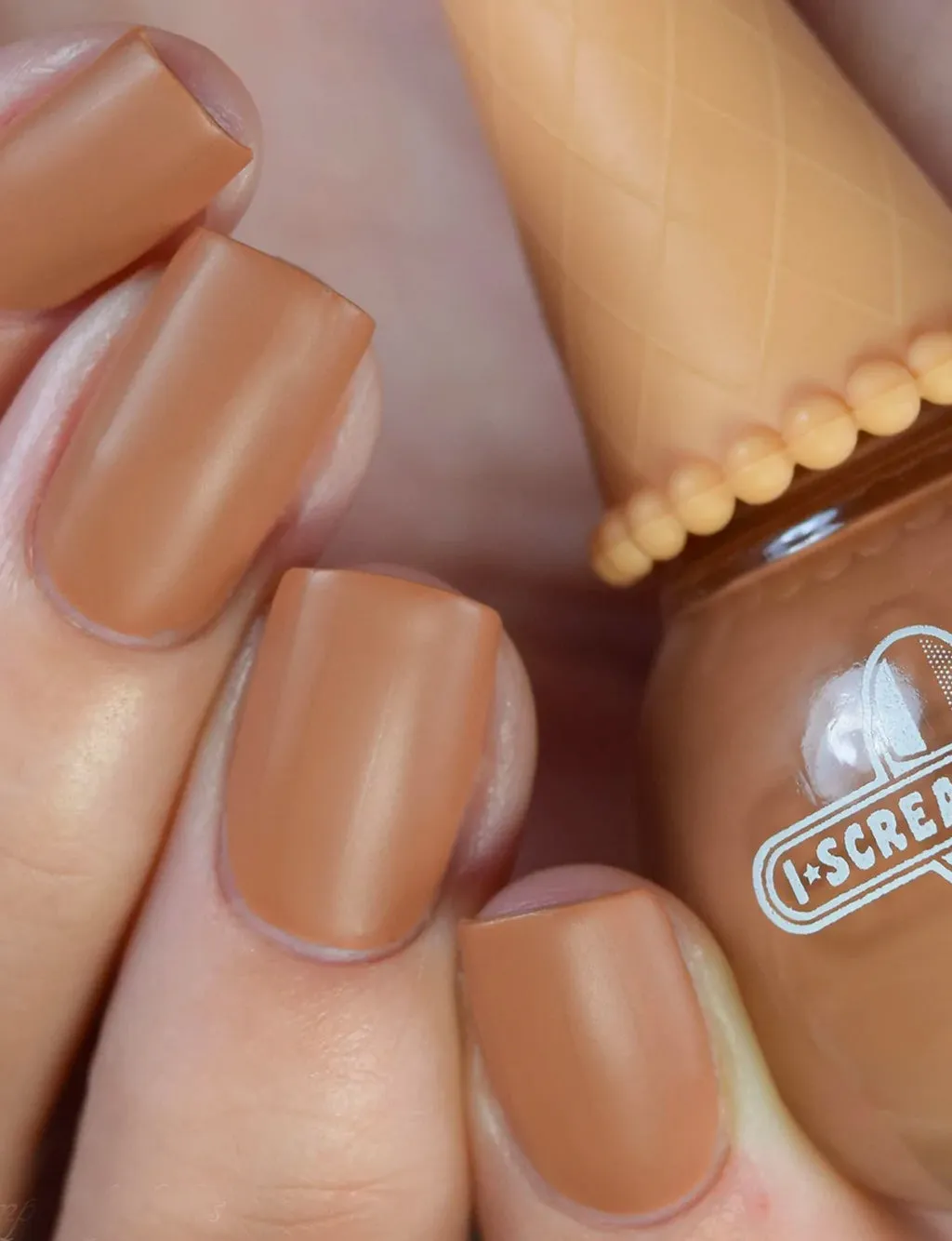 FROSTBITTEN NAIL POLISH MATTE TOP COAT