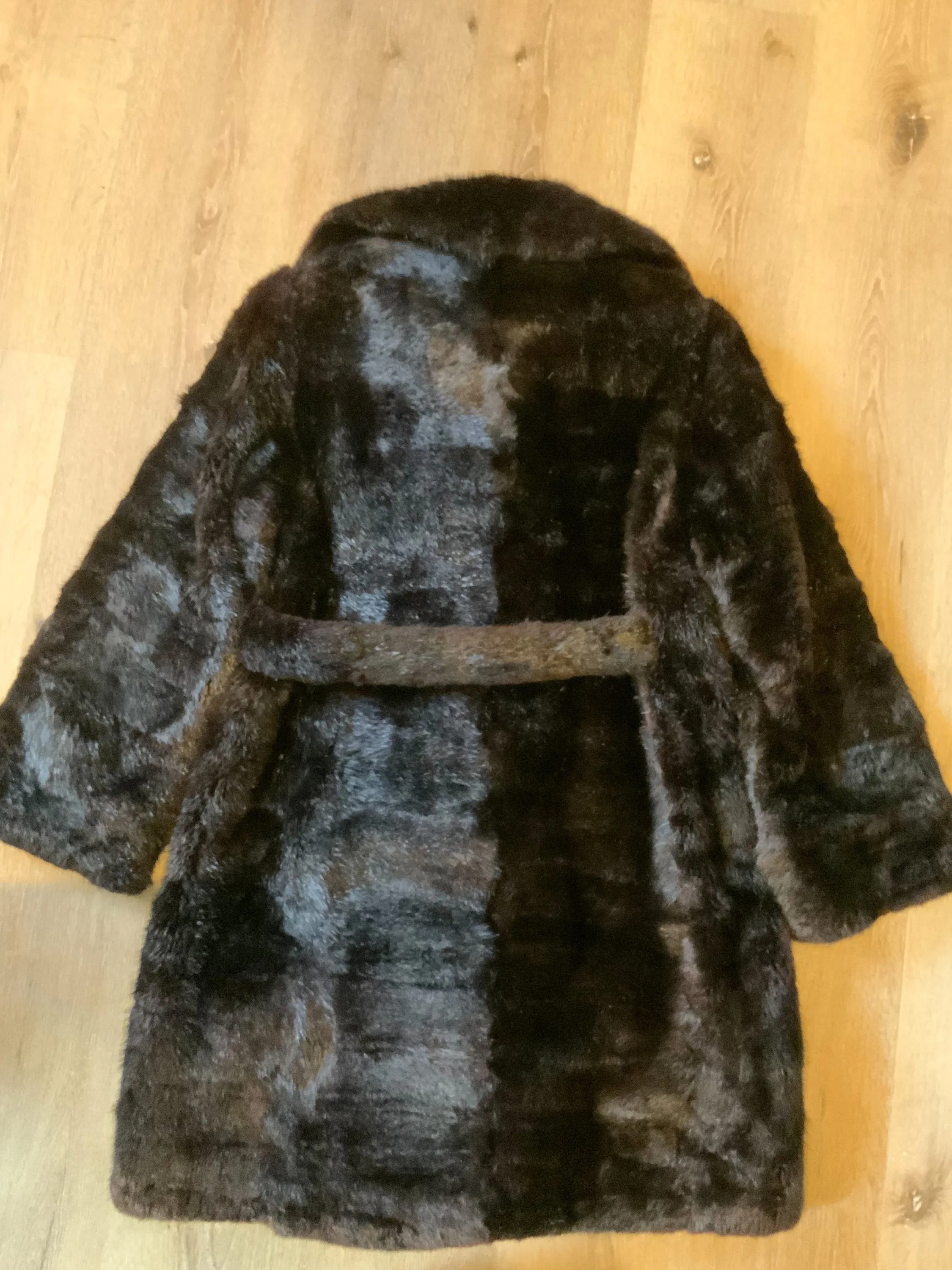 Long Shorn Beaver Fur Coat. Vintage. Made in Canada